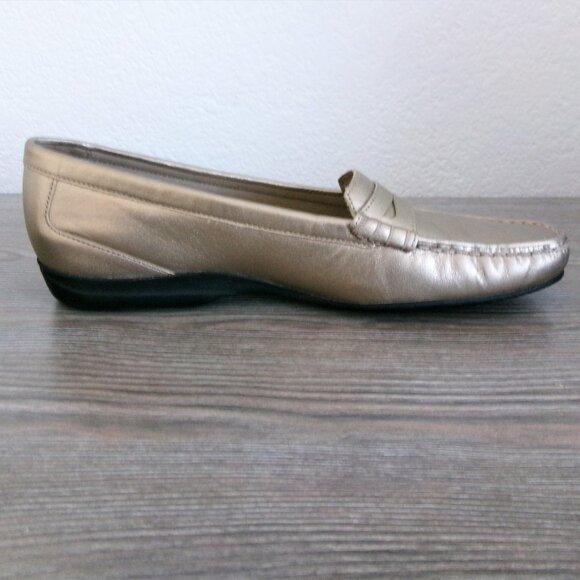 Trotters FRANCIE II Gold Metallic Leather Loafers 7.5N 7.5 Narrow - Picture 6 of 15